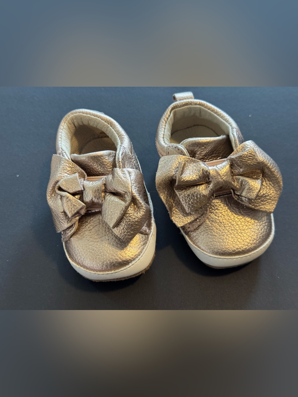 Robeez Metallic Gold Bow Baby Moccasins